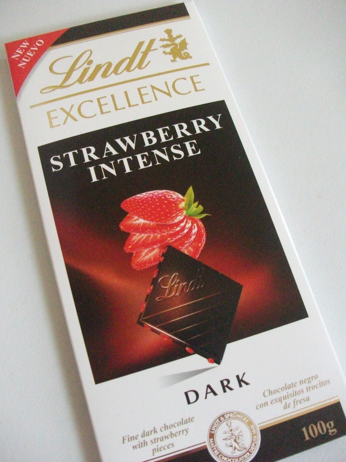 Lindt Excellence Strawberry Intense Dark